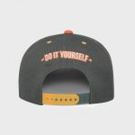 Boné snapback com aba reta Ref:0278 - Traseiro