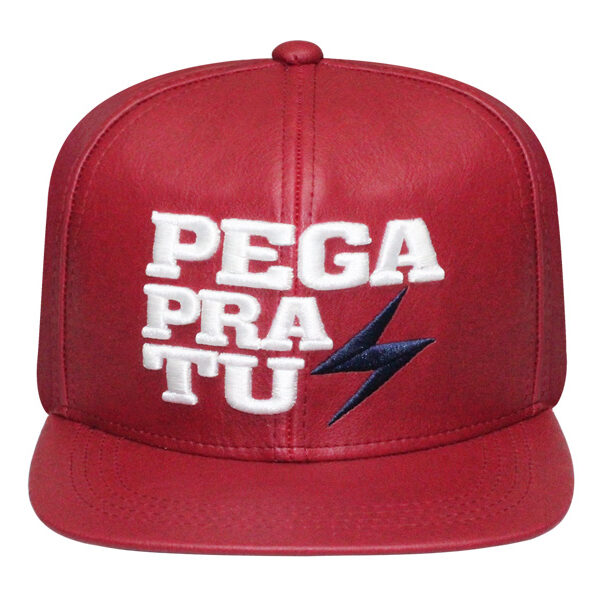 imagem-Boné aba reta de couro vermelho-Frente