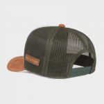 Boné trucker de tela com aplique bordado - Perfil traseiro